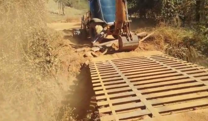 Prefeitura de Lagoa Formosa constrói mais uma ponte no município; desta vez na região de Água Limpa 
