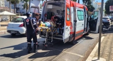 Motociclista de Patos de Minas sofre lesão grave na cabeça após acidente na Avenida Getúlio Vargas