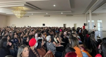 Patos de Minas - 10º Encontro das Consagradas à Maria reúne mais de 800 mulheres Patos de Minas - 10º Encontro das Consagradas à Maria reúne mais de 800 mulheres