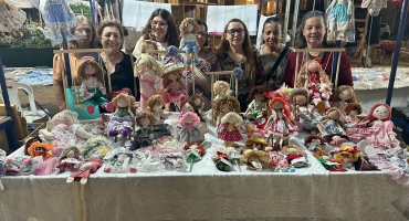 Alunas do UNIPAM Sênior participam da 3ª Feira de Arte e Cultura em Patos de Minas Alunas do UNIPAM Sênior participam da 3ª Feira de Arte e Cultura em Patos de Minas