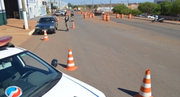 Lagoa Formosa - Semana Nacional de Trânsito 2025 será lançada nesta quinta-feira (18) com o tema “Desacelere. Seu bem maior é a vida” Lagoa Formosa - Semana Nacional de Trânsito 2025 será lançada nesta quinta-feira (18) com o tema “Desacelere. Seu bem maior é a vida”