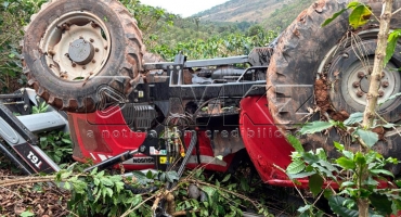 Trator capota e mata produtor rural na zona rural de Córrego Danta 