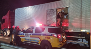 Rio Paranaíba - Polícia Militar Rodoviária apreende caminhão com mais de 33 toneladas de produtos irregulares na BR-354