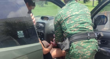 Policiais militares de Patos de Minas ajudam gestante que deu a luz dentro de automóvel a caminho do hospital 