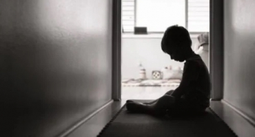 Polícia Militar é acionada pelo Conselho Tutelar após mãe agredir filho de 7 anos após ele ser expulso da escola e cometer furtos 