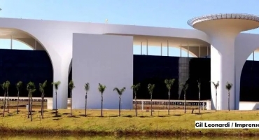 Governo de Minas publica calendário de feriados e pontos facultativos para repartições públicas estaduais em 2026