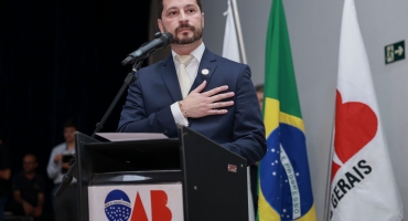 Assessor jurídico da Câmara Municipal de Lagoa Formosa lança livro em Belo Horizonte