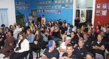 Câmara Municipal de Lagoa Formosa realiza noite de homenagens durante última reunião ordinária de 2025