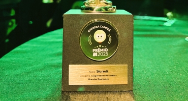 Sicredi é eleito pelo terceiro ano consecutivo líder em atendimento no Prêmio Reclame AQUI 2025