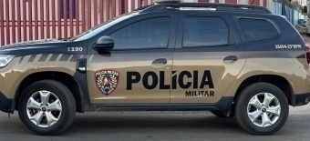  Patos de Minas - Carro furtado é penhorado por droga, menor é apreendido e homem de 37 anos é preso