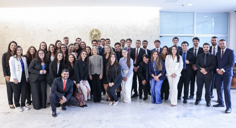 Projeto Brasília leva alunos de Direito a uma imersão nos três poderes