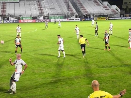 URT vence o Athletic em São João Del Rei e conquista primeira vitória vitória na volta a elite do futebol  mineiro 