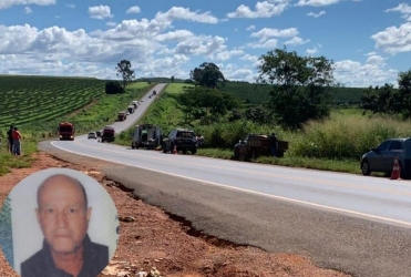 Homem de 61 anos morre após motocicleta ser atingida por caminhão na BR-365