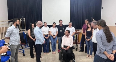 Projeto de Inovação Sustentável - Sicoob Credicopa entrega andadores ortopédicos à APAE em Patos de Minas