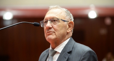 Patos de Minas - Dr. Hely deixa cargo após deputada Macaé Evaristo reassumir mandato na Assembleia de Minas