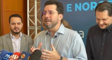 Patos de Minas - De olho no governo do estado, Falcão prepara renúncia à prefeitura da cidade