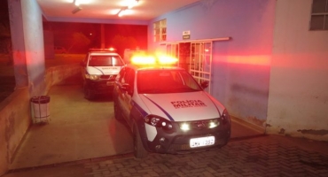 Homem é morto a facada após desentendimento em Carmo do Paranaíba; suspeito segue foragido