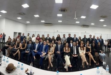 Novos advogados reforçam atuação da Justiça em Patos de Minas durante solenidade da OAB