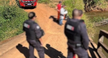 Guimarânia - Suspeito muda versão durante reprodução simulada sobre morte de jovem de 23 anos