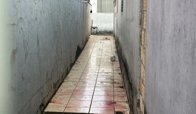 Jovem é socorrida em estado grave após tentativa de feminicídio em Patos de Minas