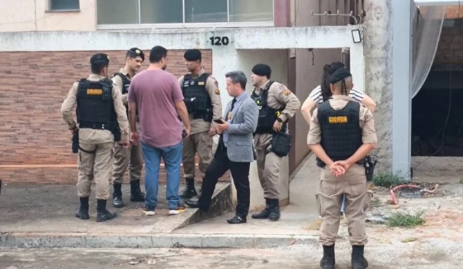 Operação da PM em Patos de Minas termina com suspeito morto, dois presos e cinco armas apreendidas